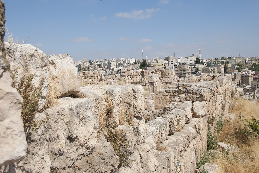 amman traffico giordania on the road