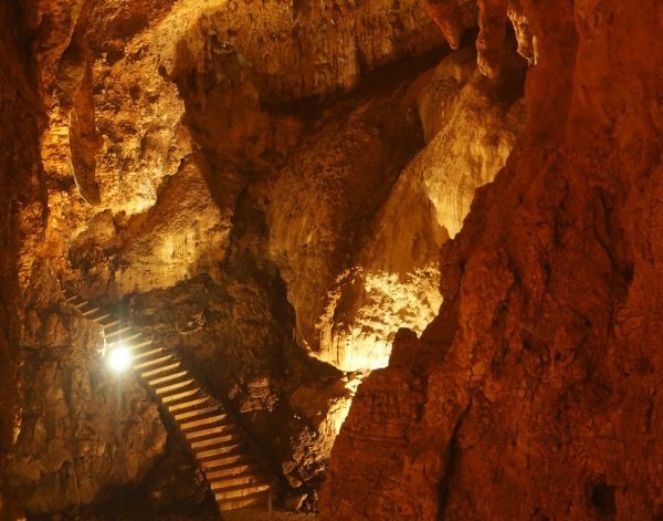 grotte di pastena interno dintorni di roma