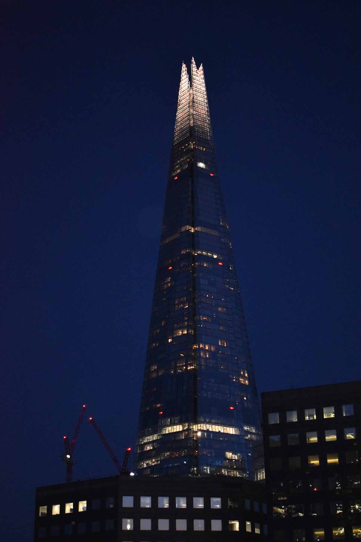 the shard di notte