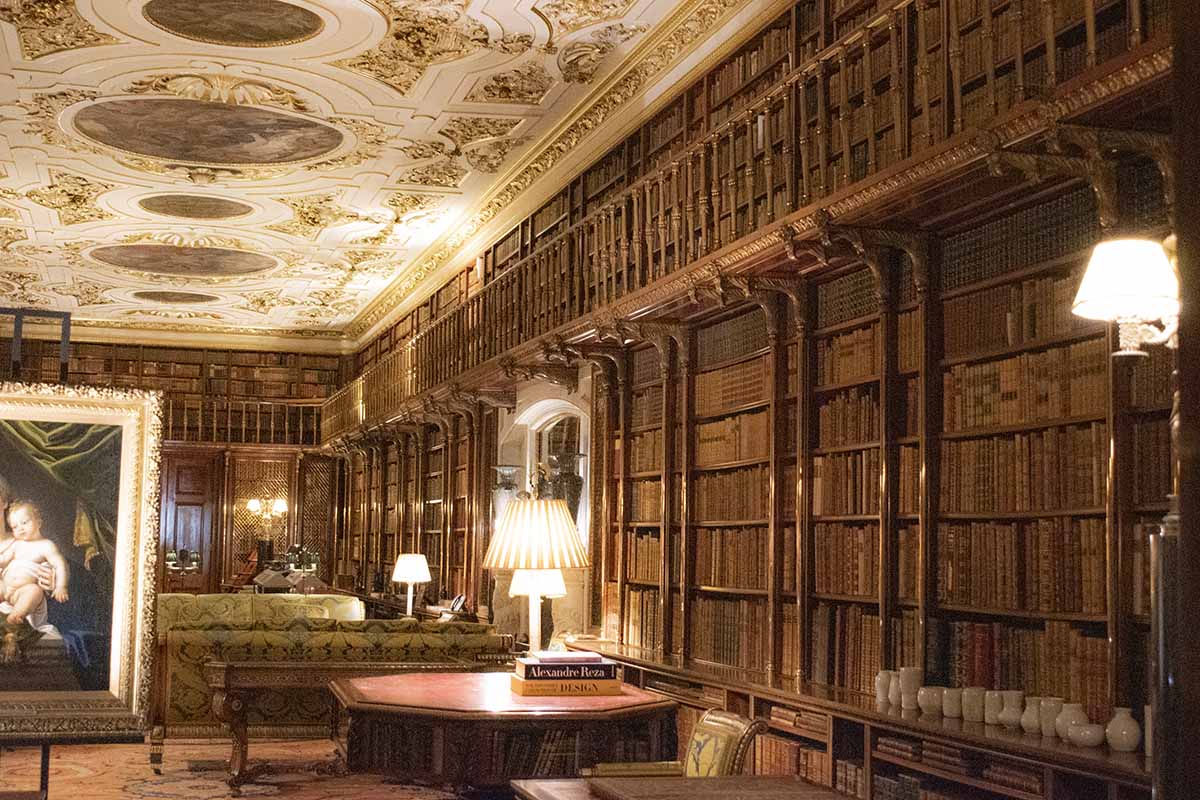 biblioteca pannelli legno